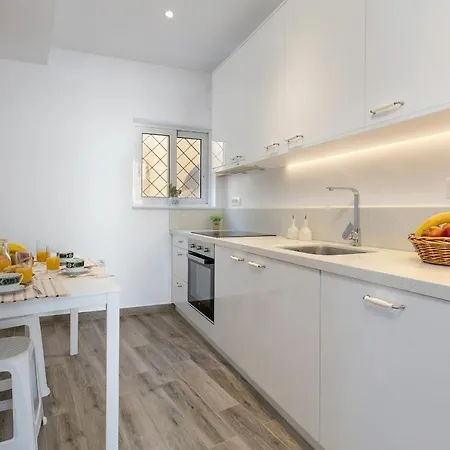 Andriani Apartment *